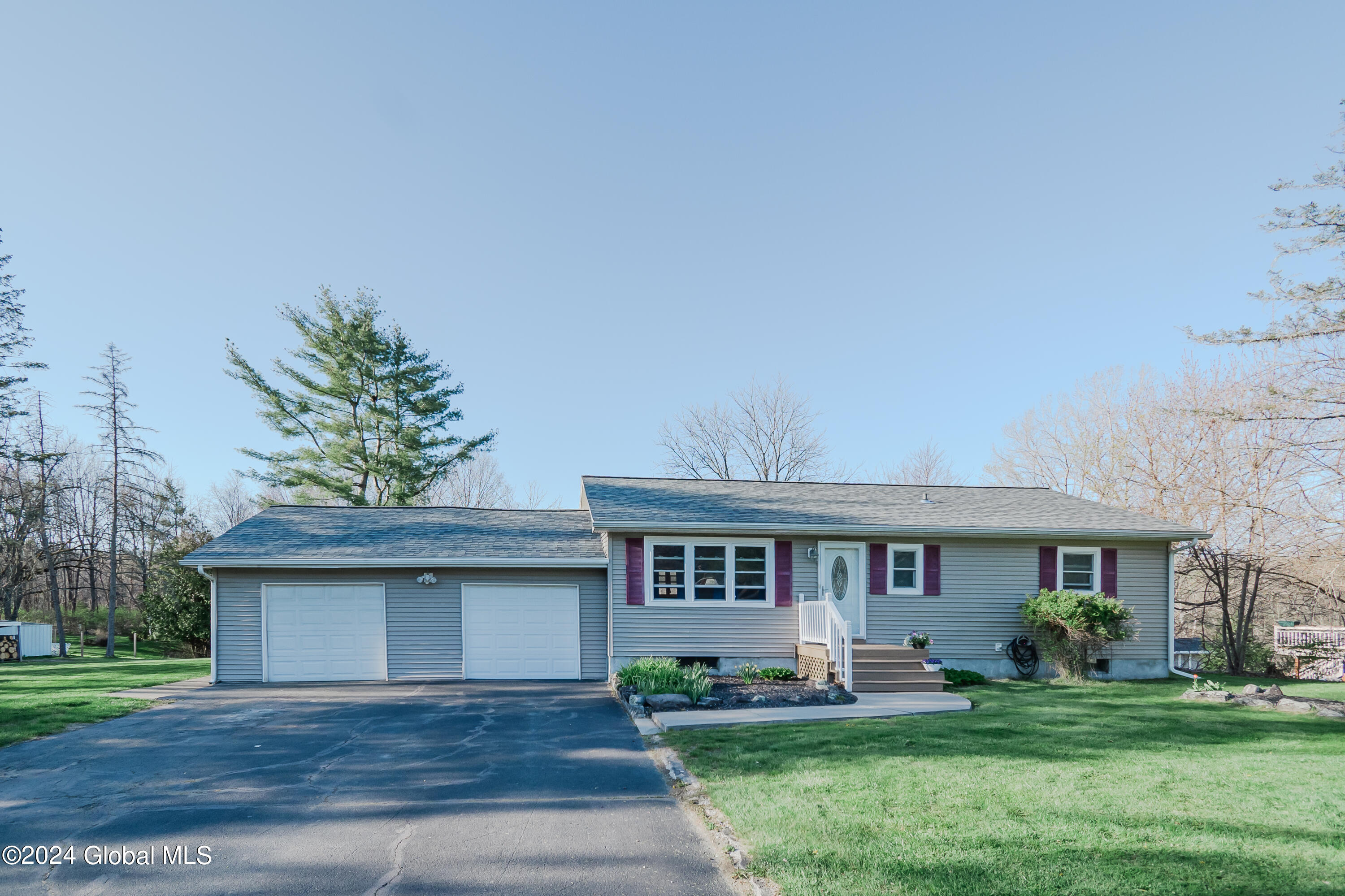 1295 Maple Hill Road Schodack, NY 12033 - Photo 1 of 29 Street view