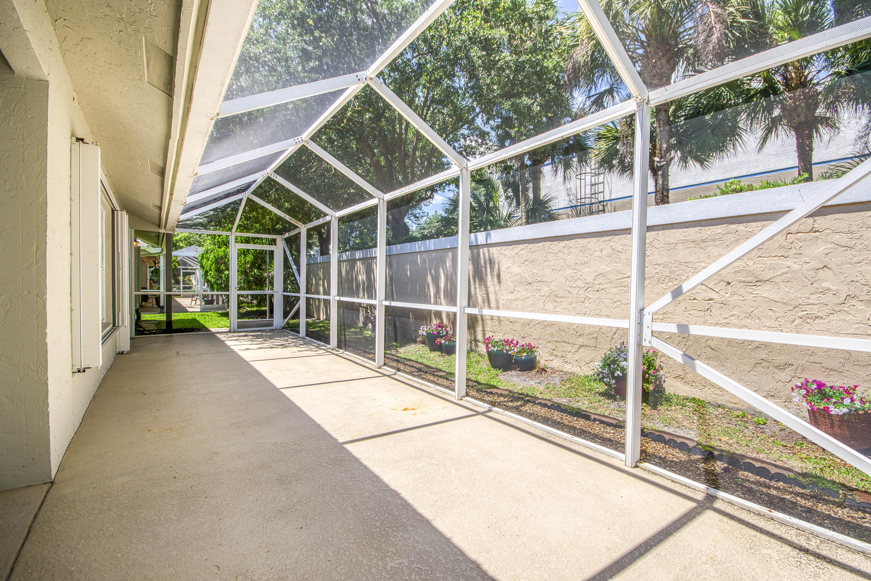 252 Moccasin Trail West Jupiter, FL 33458 - Photo 24 of 35 _IMG1000_HDR