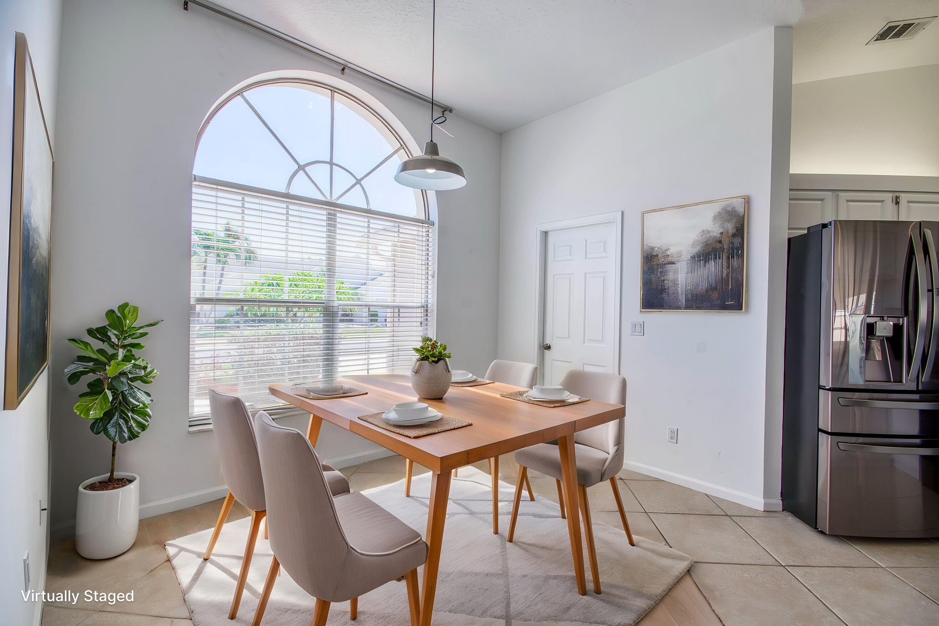 252 Moccasin Trail West Jupiter, FL 33458 - Photo 3 of 35 _IMG0946_HDR - Dining Room - Standard -
