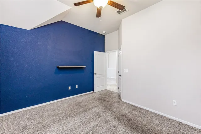 a view of a livingroom with an empty space