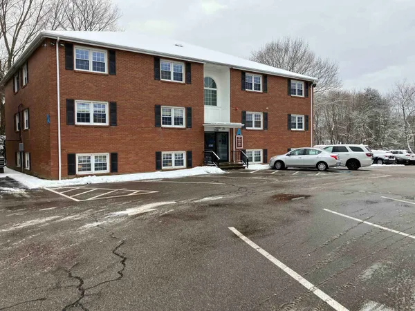 $2,000 | 288 Lafayette Road, Unit 2, Portsmouth, NH 03801