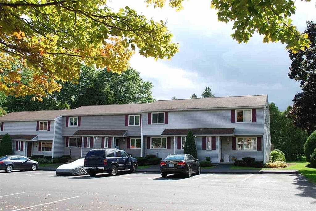 3 E Cedarbrook Rochester, NH 03867 - Photo 1 of 12