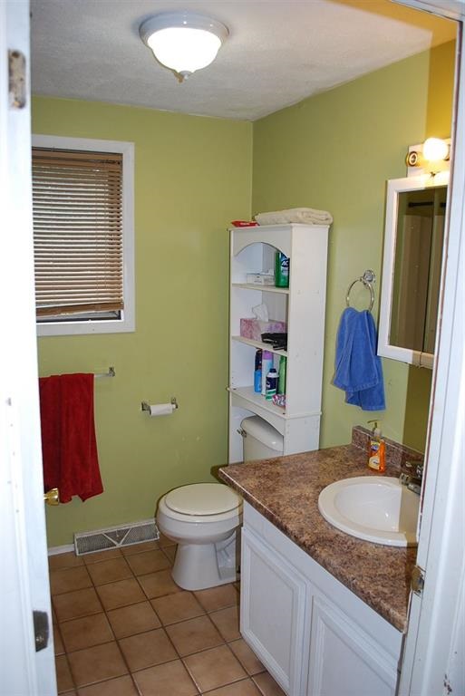 3 E Cedarbrook Rochester, NH 03867 - Photo 7 of 12