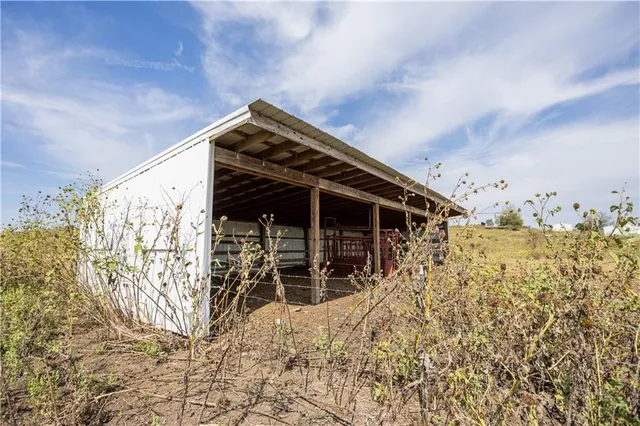 $1,707,945 | 8602 East Utopia Drive, Bronaugh, MO 64728