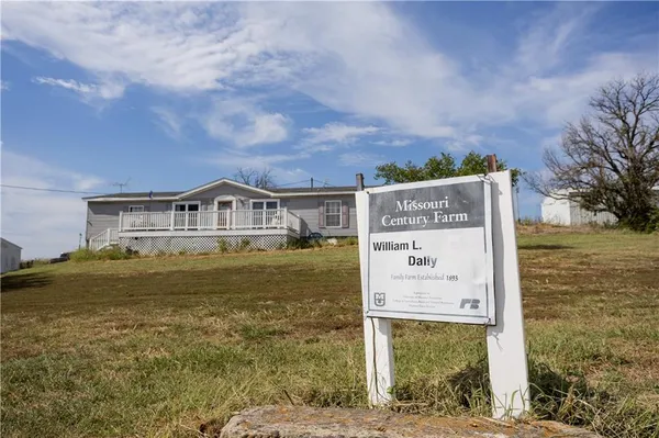 $1,530,000 | 8602 East Utopia Drive, Bronaugh, MO 64728