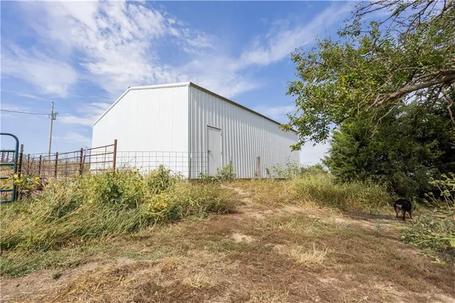 $1,707,945 | 8602 East Utopia Drive, Bronaugh, MO 64728