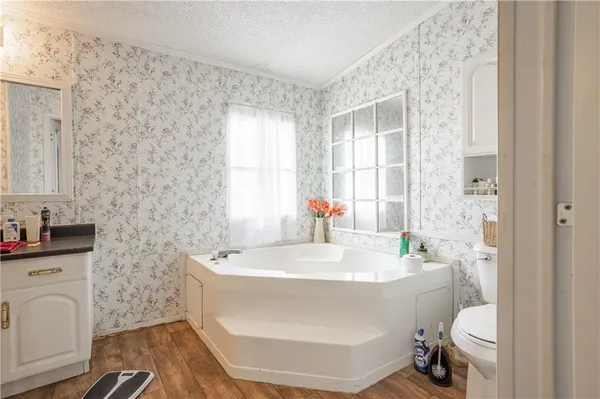 $1,530,000 | 8602 East Utopia Drive, Bronaugh, MO 64728