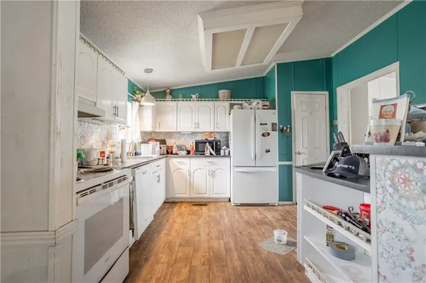 $1,530,000 | 8602 East Utopia Drive, Bronaugh, MO 64728