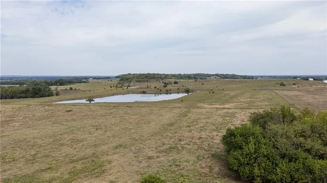 $1,707,945 | 8602 East Utopia Drive, Bronaugh, MO 64728