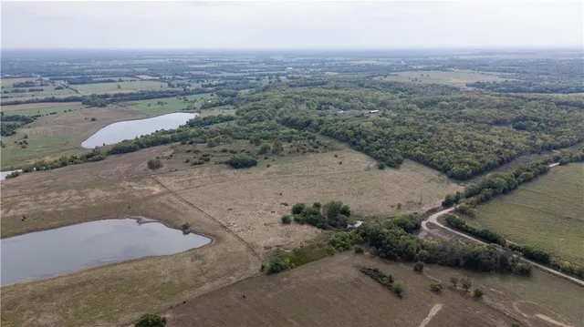 $1,707,945 | 8602 East Utopia Drive, Bronaugh, MO 64728