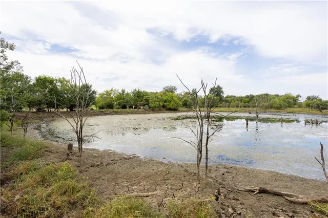 $1,707,945 | 8602 East Utopia Drive, Bronaugh, MO 64728