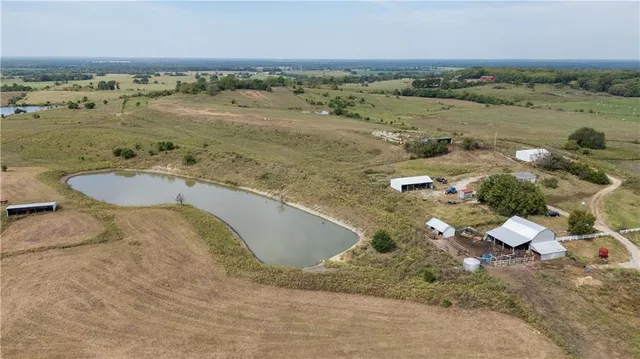 $1,707,945 | 8602 East Utopia Drive, Bronaugh, MO 64728