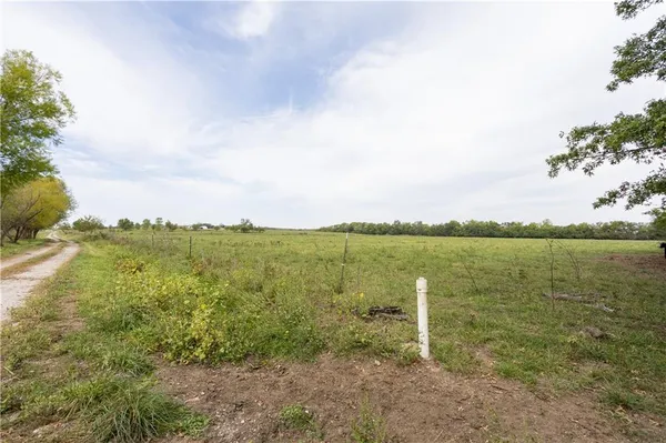 $1,530,000 | 8602 East Utopia Drive, Bronaugh, MO 64728