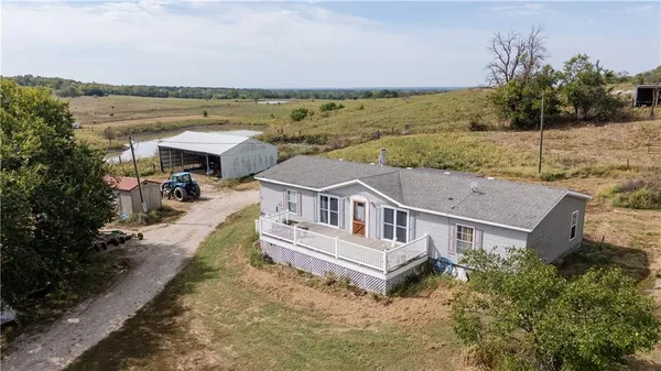 $1,530,000 | 8602 East Utopia Drive, Bronaugh, MO 64728