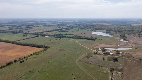 $1,530,000 | 8602 East Utopia Drive, Bronaugh, MO 64728