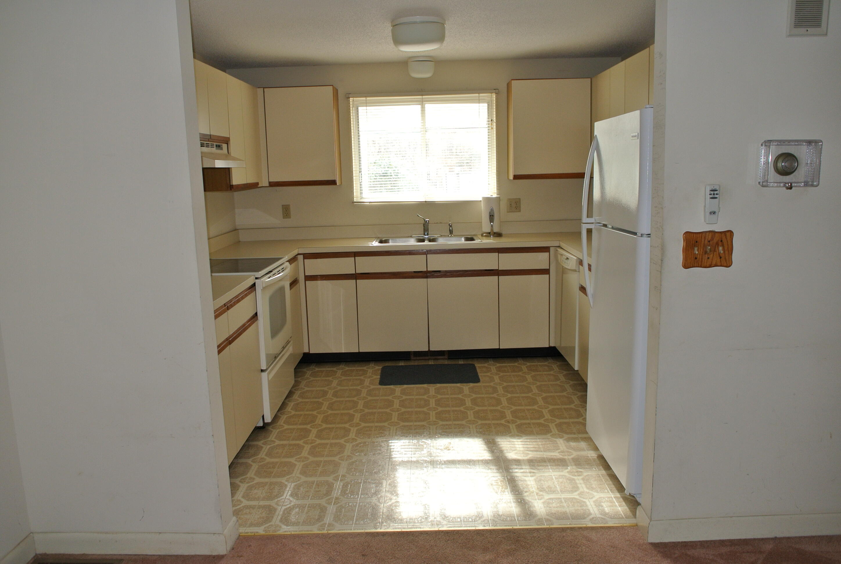 94 Shellback Way, Unit O Mashpee, MA 02649 - Photo 3 of 23 DSC_5390