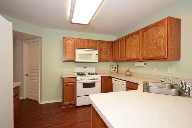 3719 Harms Road Joliet, IL 60435 - Photo 11 of 25