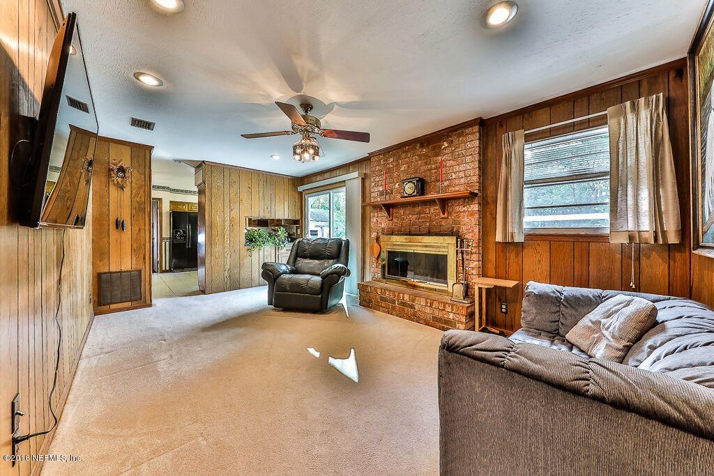 7608 Holiday Road South Jacksonville, FL 32216 - Photo 6 of 28 Den