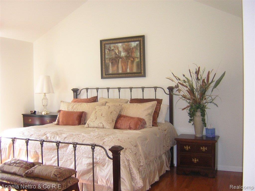 6642 Sheldon Road Belleville, MI 48111 - Photo 10 of 25 Master Bedroom