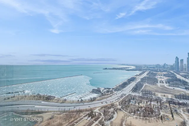 $799,000 | 340 East Randolph Street, Unit 3505, Chicago, IL 60601