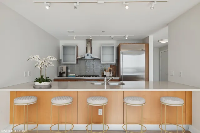 $799,000 | 340 East Randolph Street, Unit 3505, Chicago, IL 60601