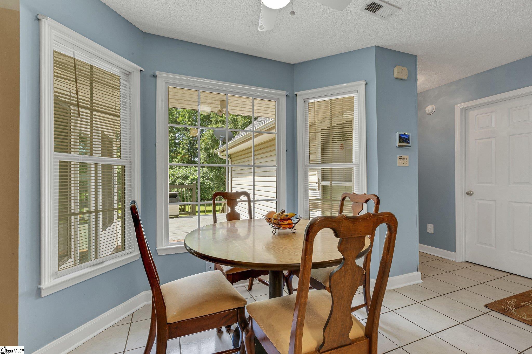 264 Breckenridge Drive Inman, SC 29349 - Photo 11 of 35