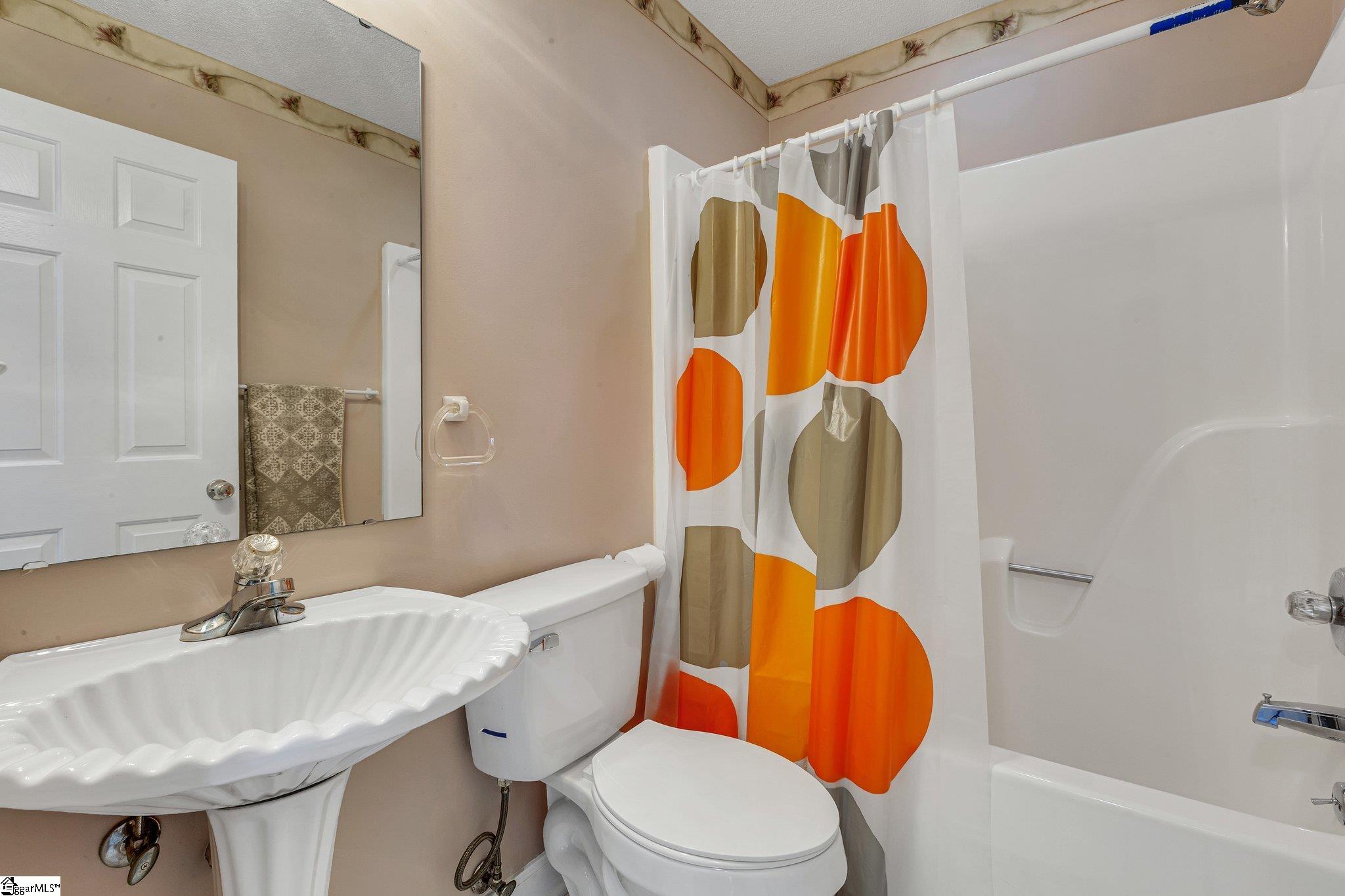 264 Breckenridge Drive Inman, SC 29349 - Photo 17 of 35