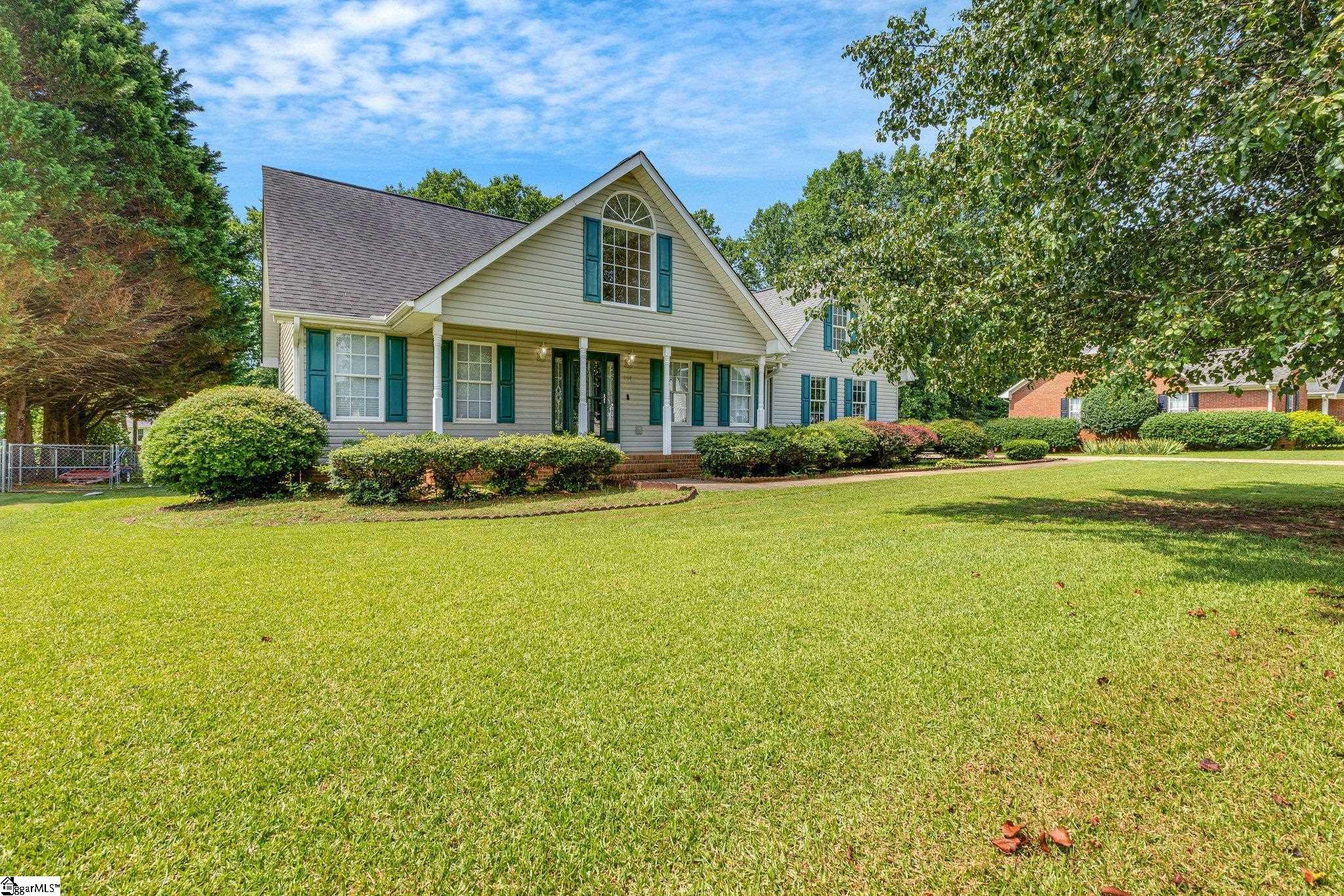 264 Breckenridge Drive Inman, SC 29349 - Photo 3 of 35