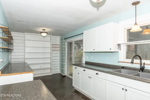 $369,900 | 1202 Tapoco Avenue, Maryville, TN 37801