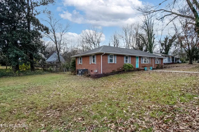 $369,900 | 1202 Tapoco Avenue, Maryville, TN 37801