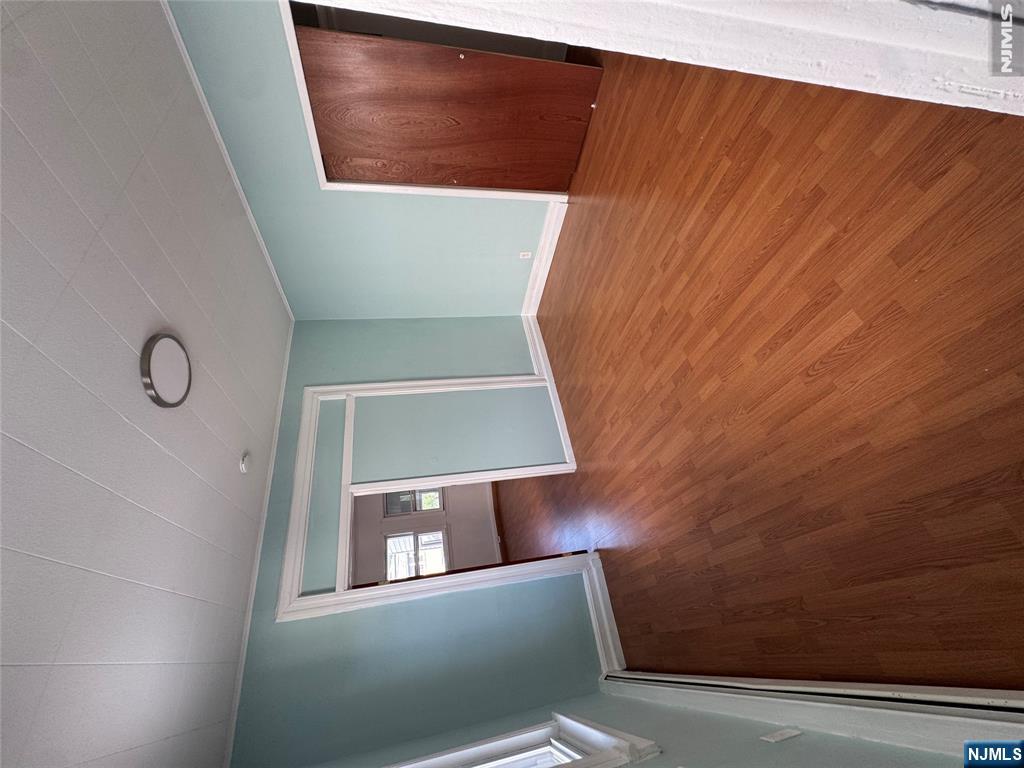 365 Elm Street, Unit 1 RIGHT Kearny, NJ 07032 - Photo 11 of 28