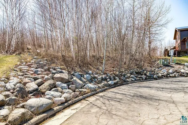 $174,900 | 29-xx West 15th Street, Duluth, MN 55811