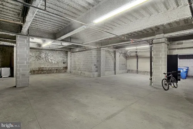 $1,571 | 412 South 13th Street, Unit 108, Philadelphia, PA 19147