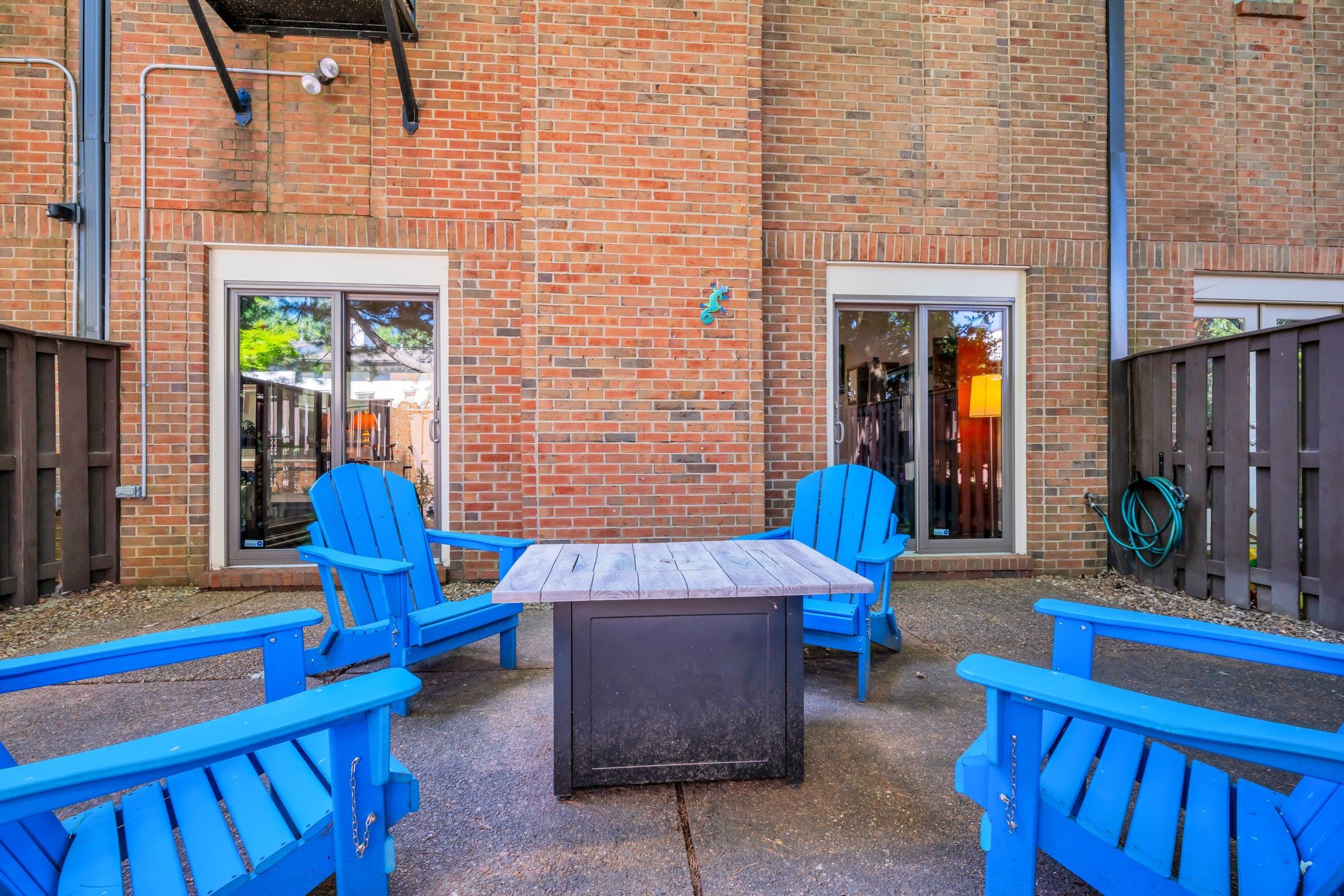 694 Timber Lane Nashville, TN 37215 - Photo 26 of 30 a view of a house with a lounge chair