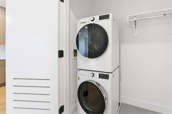 $2,495 | 35 Orchard Street, Unit 303, Jersey City, NJ 07306