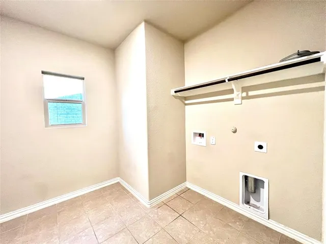 $3,500 | 633 Hidden Cove Drive, Princeton, TX 75407