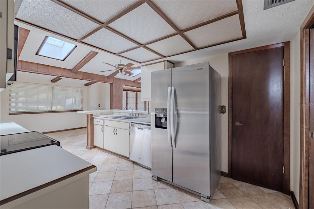 501 Bryan Road Brandon, FL 33511 - Photo 18 of 40 Gallery Image 18