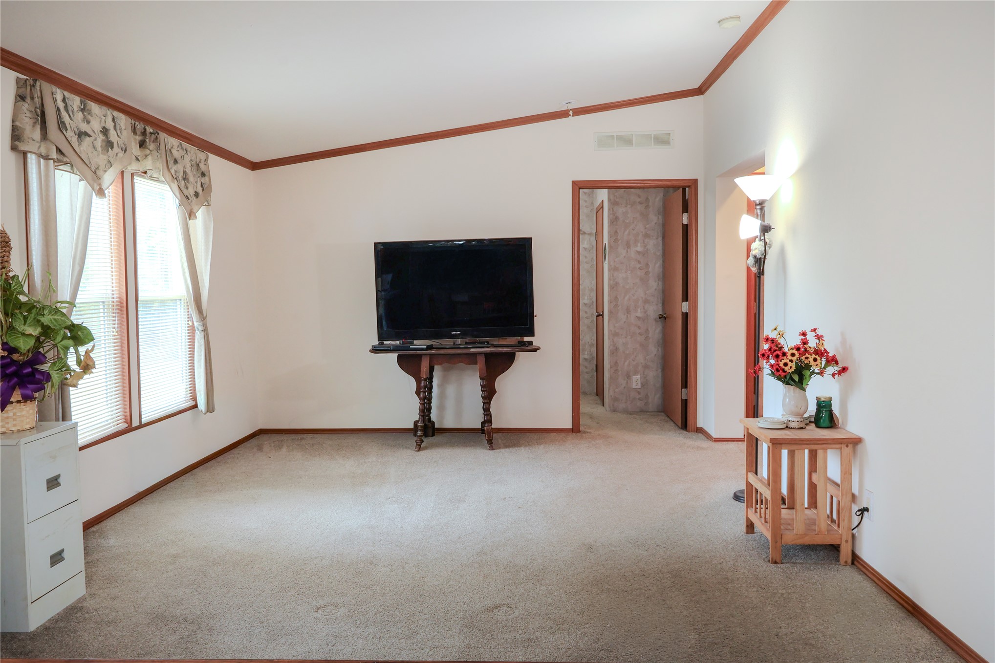 419231 1139th Road Checotah, OK 74426 - Photo 3 of 19 2nd living area
