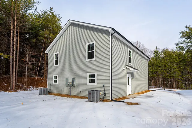 $445,000 | 885 West 25th Street, Newton, NC 28658