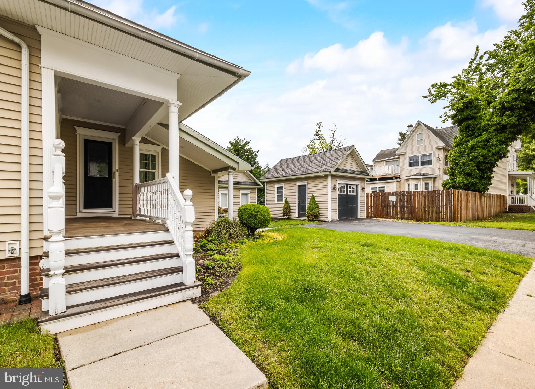 74 Pitman Avenue, Unit B Pitman, NJ 08071 - Photo 23 of 30 a view of a house with backyard and porch