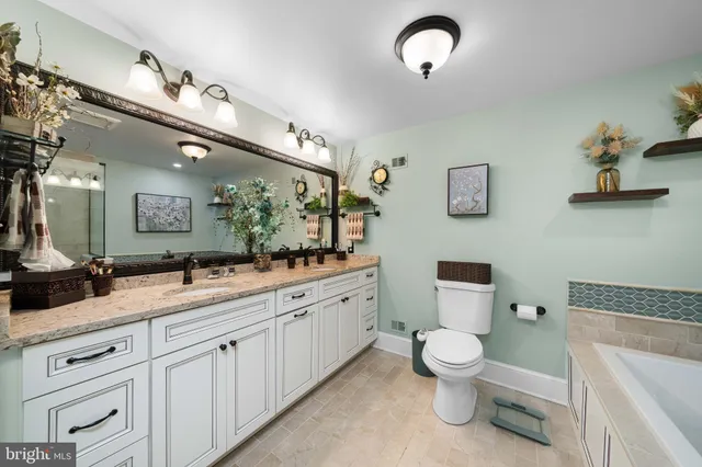 a view of a house with backyard porch and patio