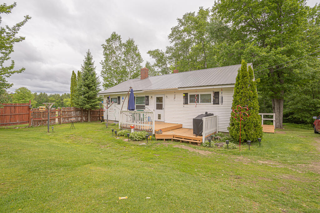 91 U.S. Rte 2 Wilton, ME 04294 - Photo 1 of 37 sandyriverrealty-30