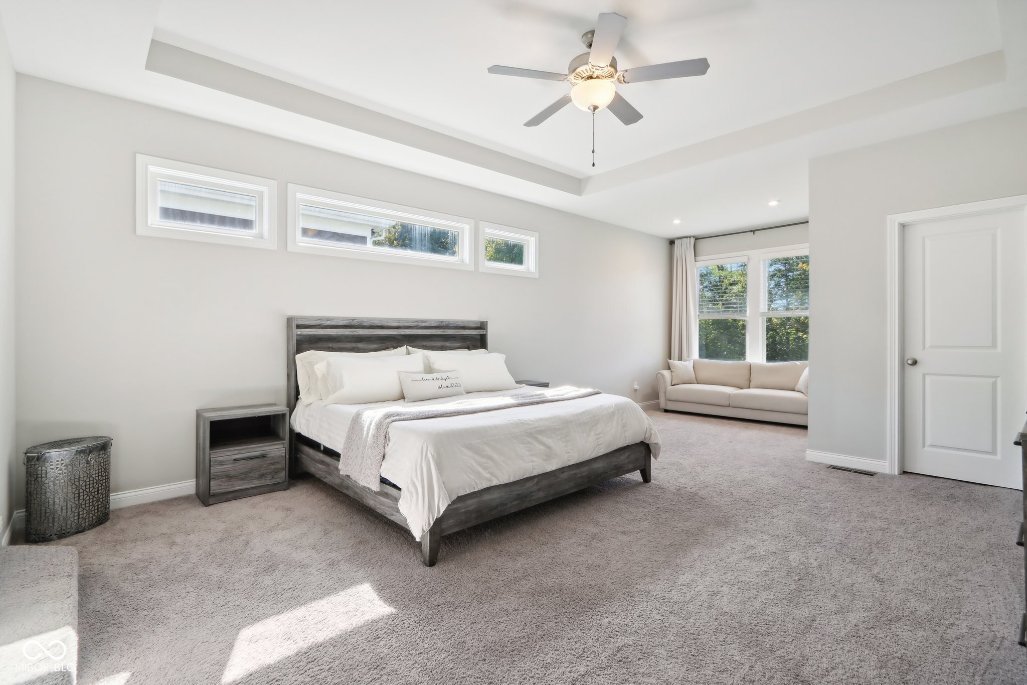12594 Hidden Spring Cove Fishers, IN 46037 - Photo 14 of 58 Gallery Image 14