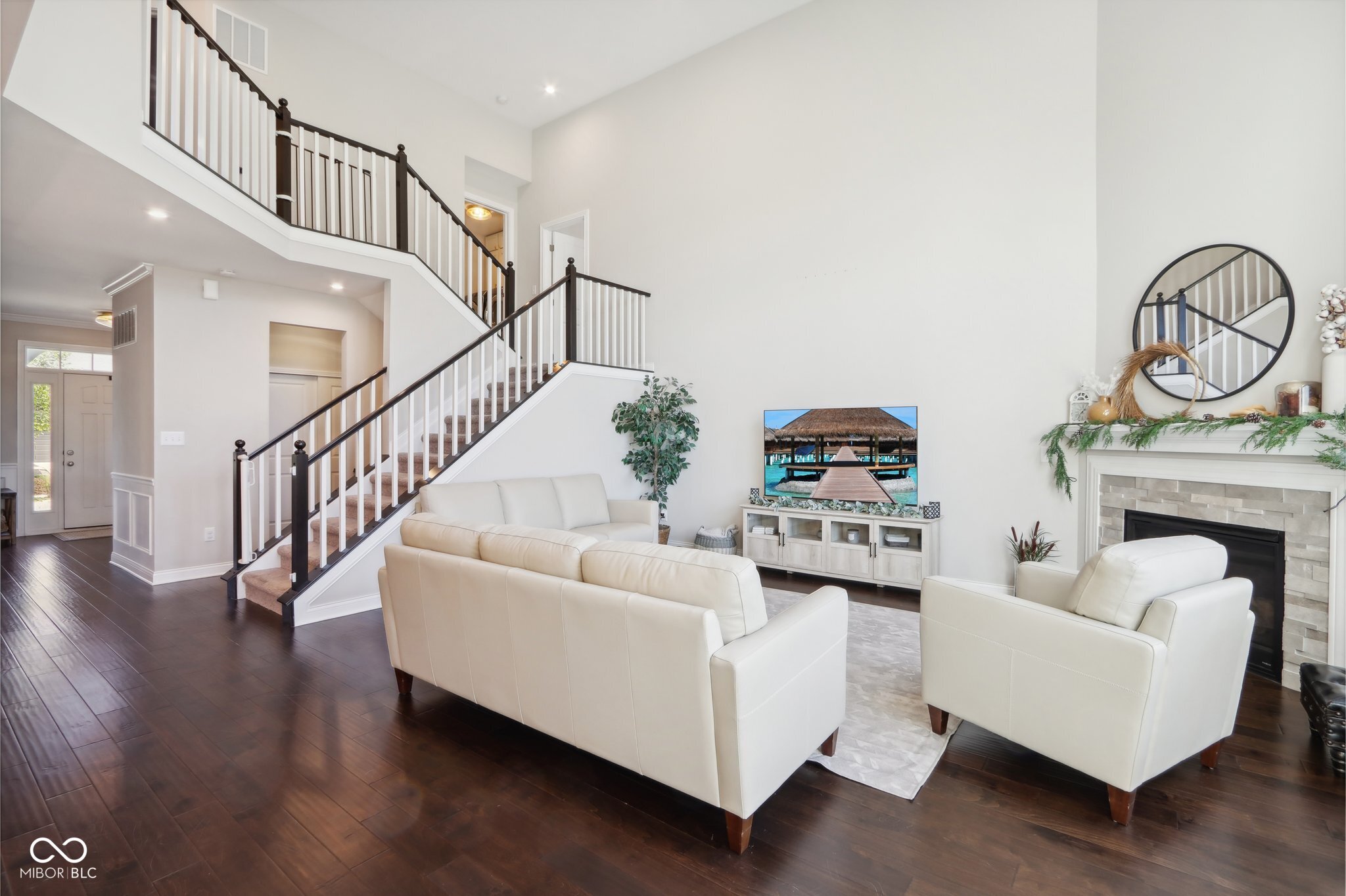 12594 Hidden Spring Cove Fishers, IN 46037 - Photo 10 of 58 Gallery Image 10