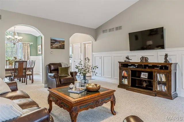 $367,500 | 26349 Lakeview Terrace, Godfrey, IL 62035