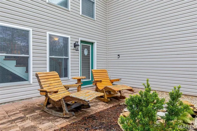 $367,500 | 26349 Lakeview Terrace, Godfrey, IL 62035