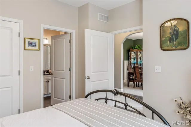 $367,500 | 26349 Lakeview Terrace, Godfrey, IL 62035