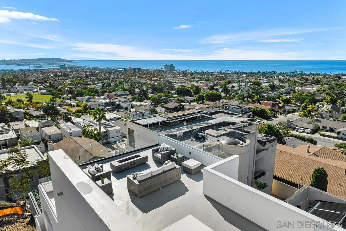 1237 Van Nuys Street San Diego, CA 92109 - Photo 26 of 32 an aerial view of multiple house