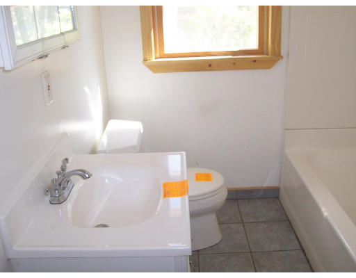 9 Woodale Road Lynn, MA 01904 - Photo 5 of 9 Gallery Image 5