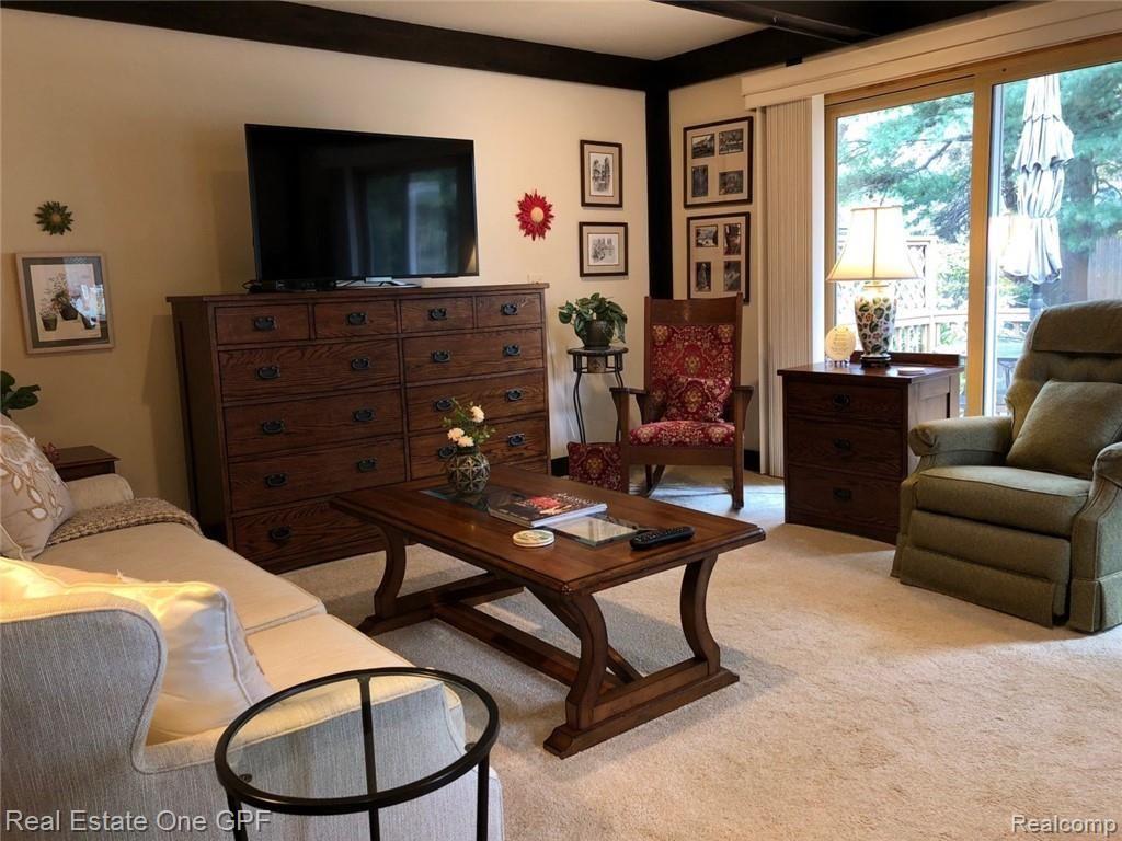 225 Ridgemont Road Grosse Pointe Farms, MI 48236 - Photo 3 of 17